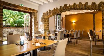 Intérieur L’Auberge de Guillaume · Restaurant à Vandenesse-en-Auxois | Photos
